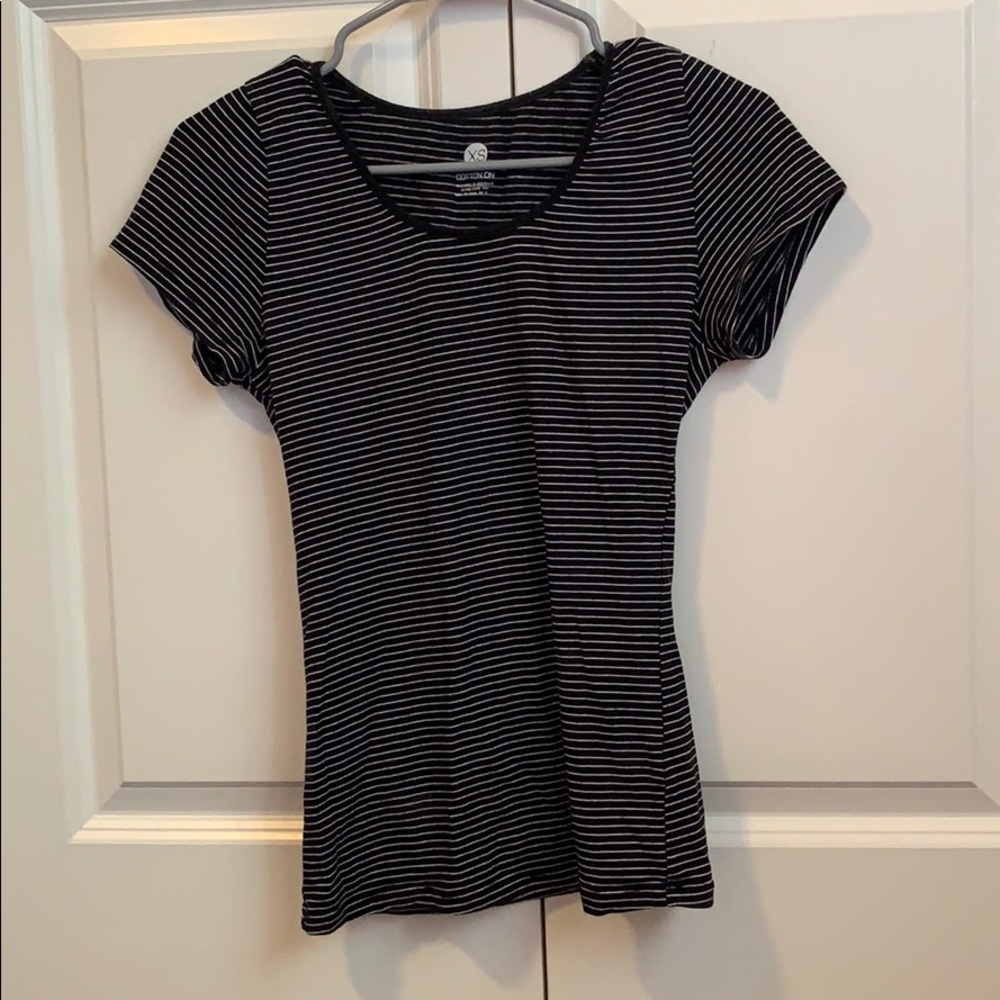 Black and white striped T-shirt